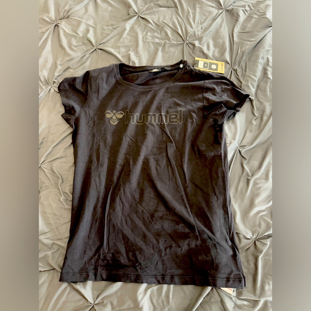 Black Hummel t shirt